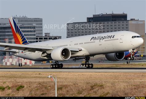 Rp C7775 Philippines Airlines Boeing 777 300er At Los Angeles Intl
