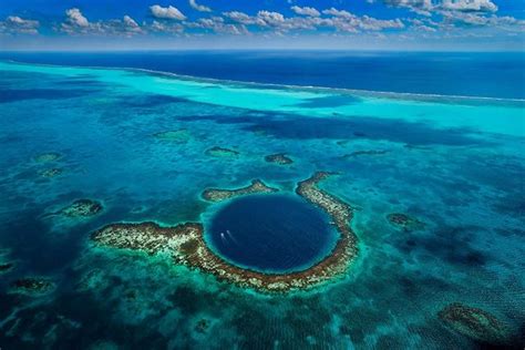 世界上最大的蓝洞，绝美奇观，潜水圣地