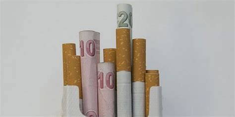 İşte 2021'in yeni sigara fiyatları. Sigaraya zam mı geldi? 2021 Winston, Camel, Lark, Marlboro, Rothmans, Tekel sigara fiyatları...