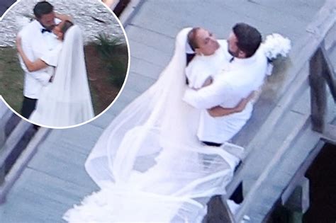 Https://tommynaija.com/wedding/jlo Wedding Dress To Ben Affleck