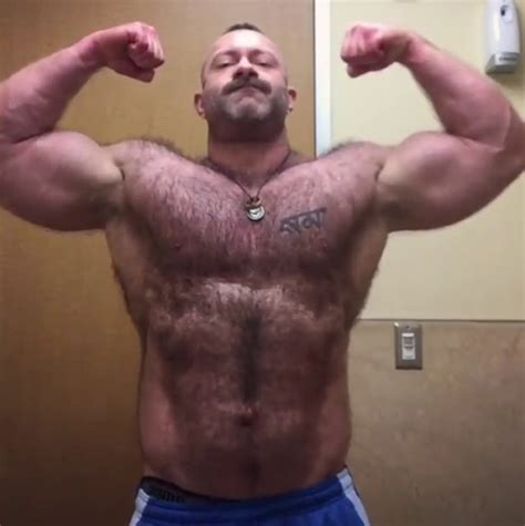 I Want A Muscle Bear Of My Own Tumbex