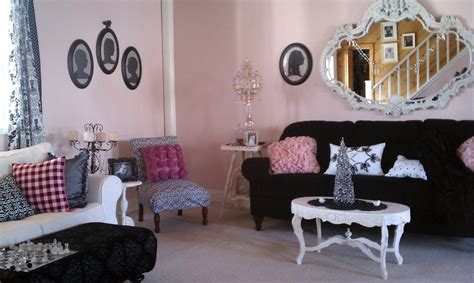 10 Black And Pink Living Room Decoomo