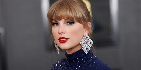 The Origin To Taylor Swift S Classic Red Lip Finally Gets Explained Flipboard