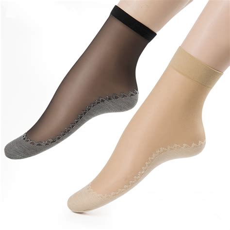 Women Velvet Cotton Bottom Short Sock Non Slip Feet Massage Comfortable