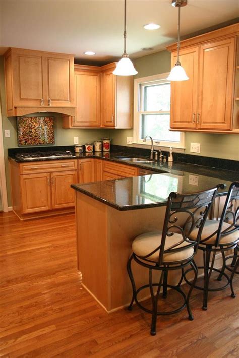 Home improvement reference related to kitchen decorating ideas with oak cabinets. 20 Perfect Kitchen Wall Colors with Oak Cabinets for 2019 ...