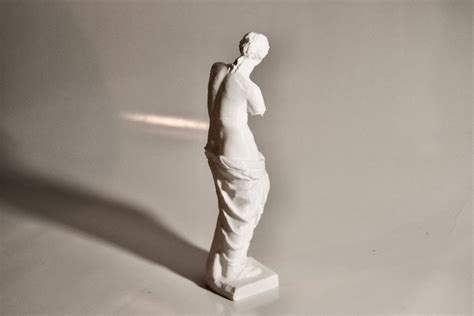Statue Of Venus The Venus De Milo Aphrodite Of Melos Ancient Greek