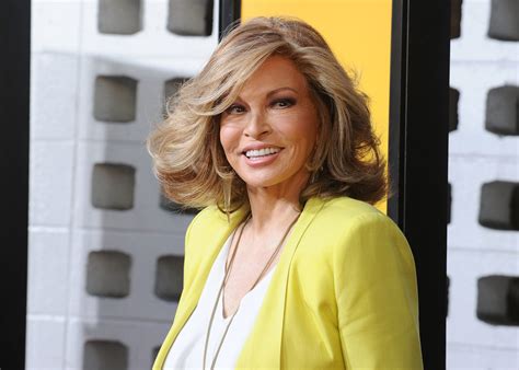 raquel welch hollywood sex symbol of the 60s and 70s dies at 82 pbs newshour