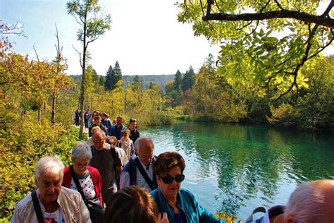Visit Plitvice Lakes In Autumn A Photo Essay Jetsetting Fools