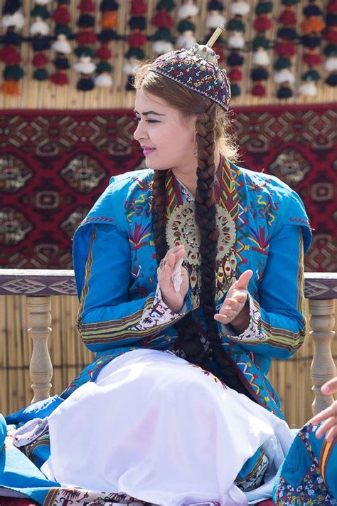 Turkmen Traditional Jewelry Traditional Outfits Folk Dresses