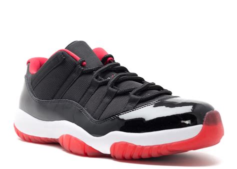 The sneaker was commonly sported by jordan during both home and away games. Air Jordan 11 Retro Low Bred 528895-012 (2015) | SBD