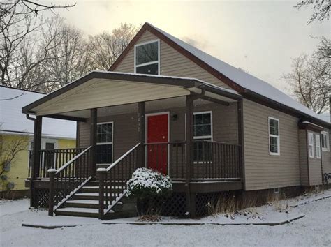This spacious brand new home home features 3 bedrooms and 2 bathrooms. Lansing Real Estate - Lansing MI Homes For Sale | Zillow