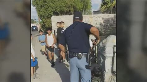Viral Video Texas Cop Pulls Gun On Group Of Kids