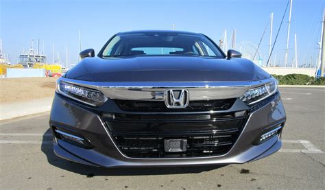 Things to love about the 2018 honda accord: 2018 Honda Accord Hybrid Touring - Road Test Review - By ...
