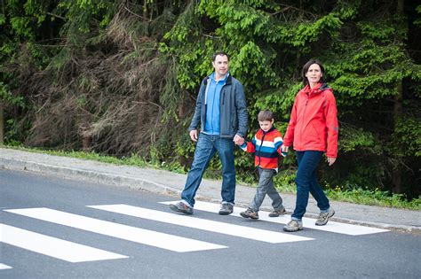 Stay Secure On The Road With These Pedestrian Safety Tips