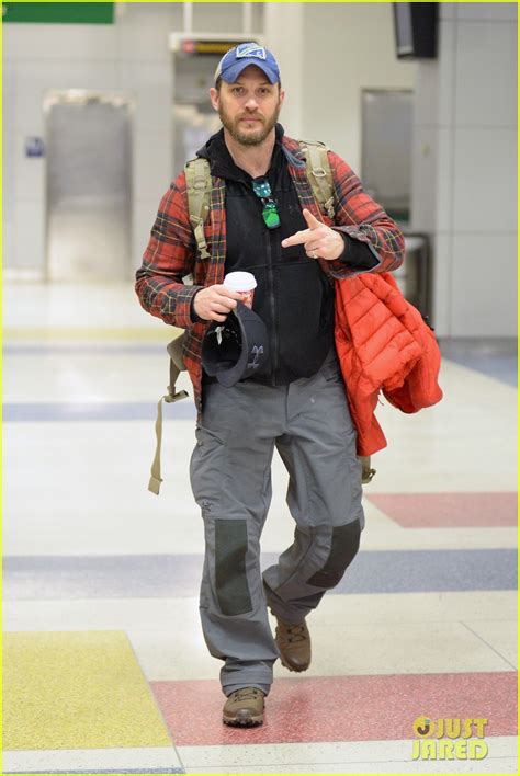 Tom Hardy Touches Down In Nyc In Rare New Candid Photos Photo 3829774