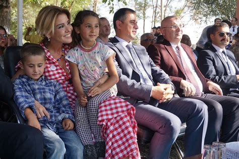 Türkiye'de en popüler sanatçılar gülben ergen, makenlik,dizi oyunculuğu,sinema oyunculuğu,ses sanatçılığı,söz yazarlığı ve son. Gülben Ergen 39'uncu anaokulunu Diyarbakır'da açtı ...