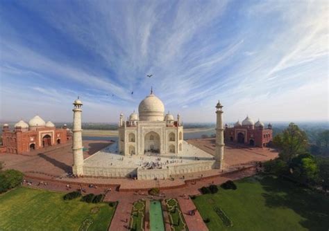 In Pictures An Aerial Tour Of The Taj Mahal · The Daily Edge