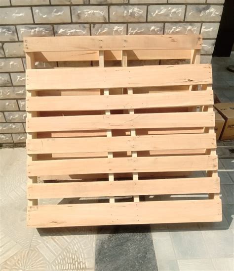 4 Way Square Wooden Pallet At Best Price In Noida Id 26456748730