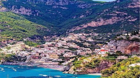 Cosa vedere a Positano Spiagge e attrazioni della città verticale della Costiera Amalfitana