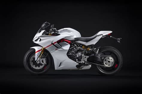 Ducati Supersport 950 S Stripe Livery 2023
