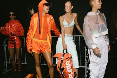 Our Best Backstage Photos From New York Fashion Week Spring ’18 New York Fashion Fashion Week