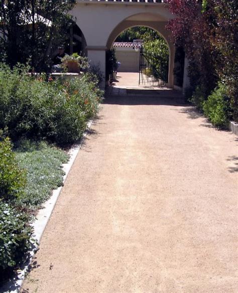 8 Drought Tolerant Lawn Substitutes Decomposed Granite Patio