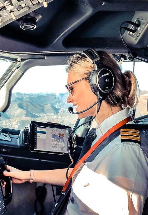 Pilot Salary How Much Do Airline Pilots Earn Dutch Pilot Girl
