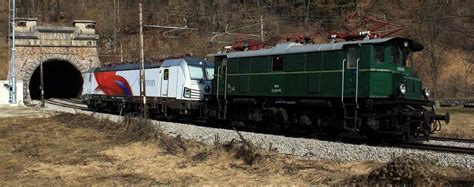 Der karawankentunnel (slowenisch predor karavanke) ist der längste eisenbahntunnel im verlauf der karawankenbahn. Karawankentunnel (Eisenbahn) - Die Alpen
