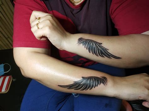 Discover 91 About Wings Tattoo On Wrist Unmissable In Daotaonec
