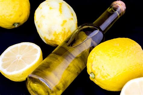 Zitronenöl Selber Machen Wiressengesund Rezept Zitronenöl Selber Machen Lebensmittel Essen
