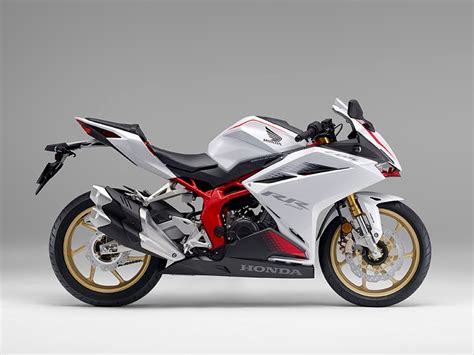 This bike is already available in some of the international so, the big question is will honda ever launch the cbr 250rr in india? 2020 Honda CBR 250RR Unveiled: Churns Higher Power & Torque