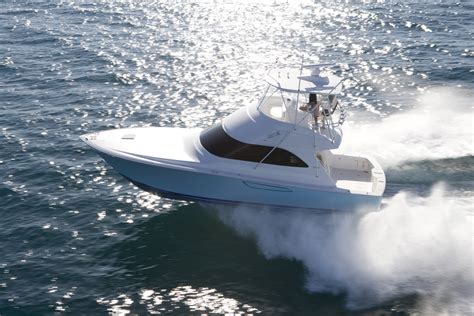 Harbors shoppers provide the best saltwater fishing boats and watercraft vessels that can handle all sorts of climatic conditions. Saltwater Fishing Boats - boats.com