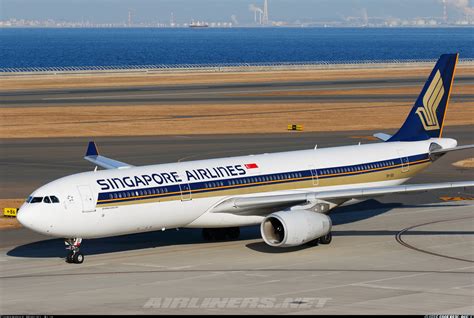 Airbus A330 343 Singapore Airlines Aviation Photo 4902265