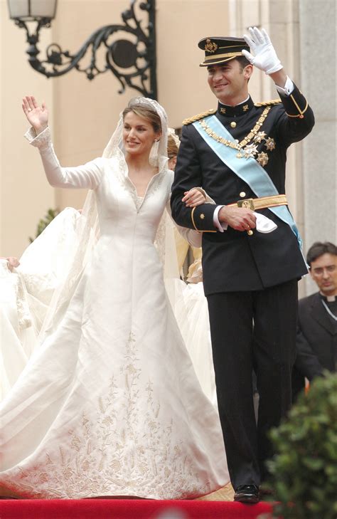 Los Detalles Del Vestido De Novia De La Reina Letizia People En Español