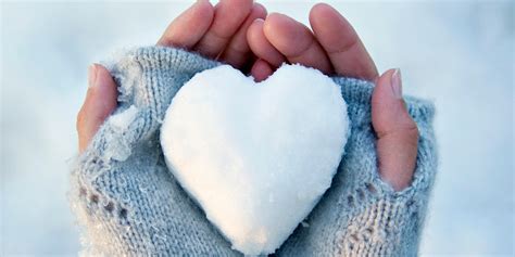 Heart Shaped Snow Snow Heart Gloves Hands Hd Wallpaper Wallpaper
