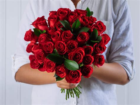 Buquê De 36 Rosas Vermelhas Flores Online