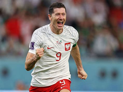 Lewandowski Finally Gets World Cup Goal As Poland Overcomes Saudi