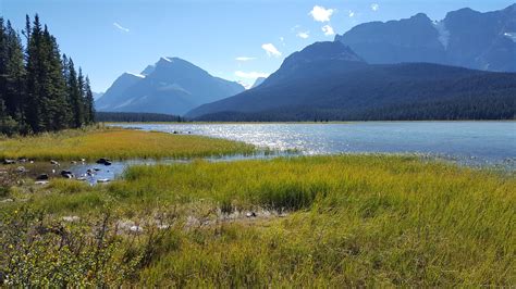 Moose Lake Canada Sept 2017 [OC] [3263 x 1836] : r/EarthPorn