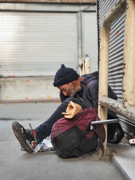 Mann Alt Obdachlos Kostenloses Foto Auf Pixabay