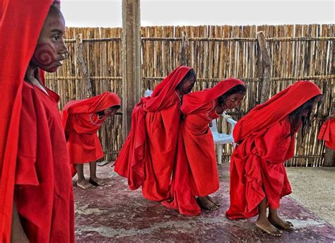 wayuu girls perform the yonna traditional dance al bawaba