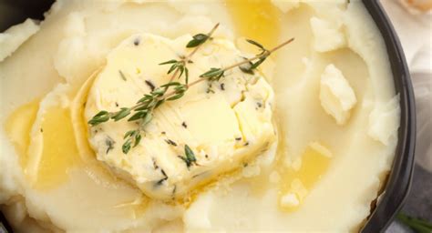 My peas are touching my mashed potatoes. Perfect Mashed Potatoes | 12 Tomatoes
