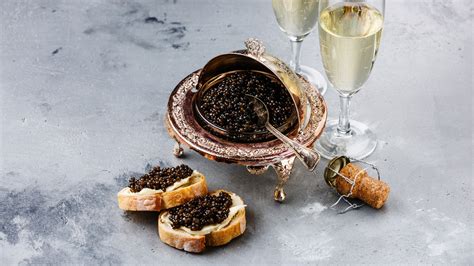 Zeit Für Luxus Experte Erklärt Ihnen Was Sie Bei Champagner Kaviar
