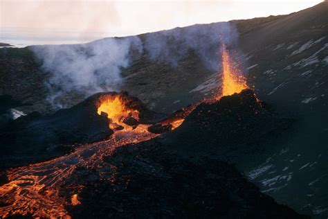 Volcanic Eruption On Surtsey Photograph By Ragnar Larusson Fine Art