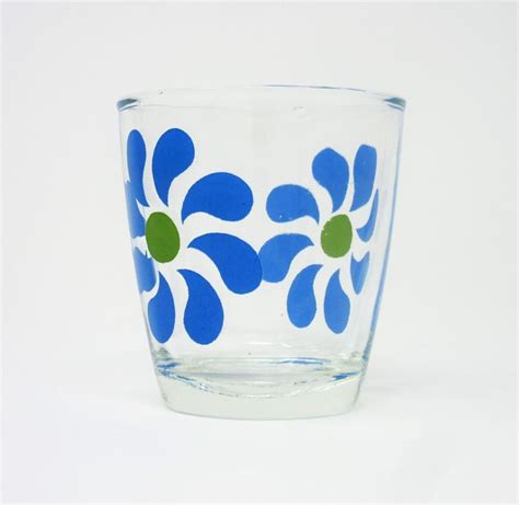 Vintage Hazel Atlas Sour Cream Glass With Blue Daisy Pinwheel Etsy