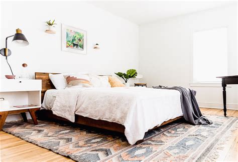 Your bedroom is a place where you will spend a lot of your time, so, more than ever, you should feel warm and cozy the minute you walk in. Heartbeet Home: A Cozy Minimalist Bedroom without Clutter ...