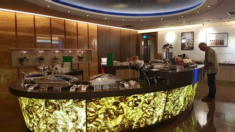Review Eva Air Business Class Lounge Taipei The Infinity And The Star