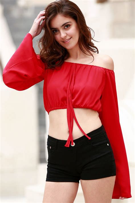 [32 Off] 2021 Off The Shoulder Boat Neck Puff Sleeve Chiffon Crop Top In Red Zaful
