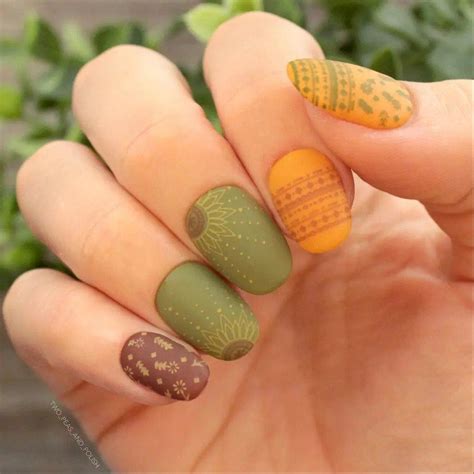 4 Simple Boho Nail Ideas To Try At Home Maniology