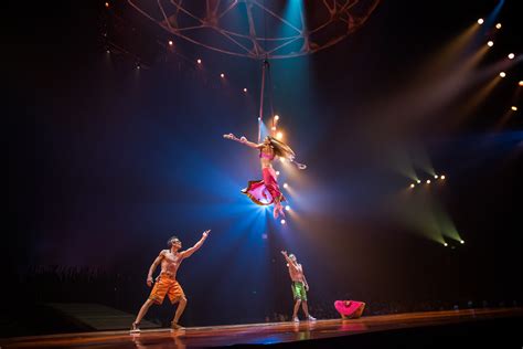 Totem Virginie Canovas Dévoile Les Coulisses Du Cirque Du Soleil
