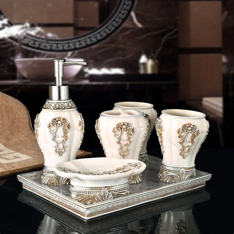 China Luxury 5pcs 6pcsset Household Wash Brush Cup Liquid Soap